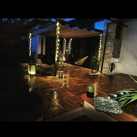 Pula Big Green Oasis House With Garden,Near Colosseum Exterior photo